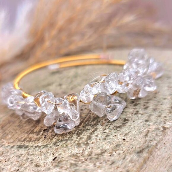 Nature Crystal Chips Flowers Bangle - Picture 2 of 10